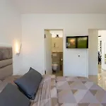 Gorgeous In Apartament Rovanjska