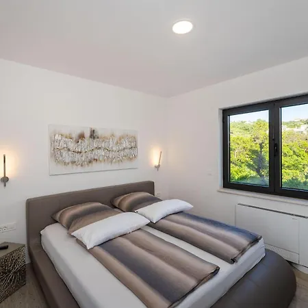 Gorgeous In Apartamento Rovanjska