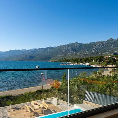 Gorgeous In Appartement